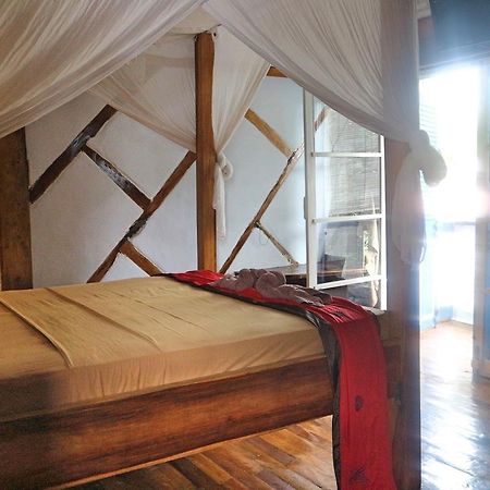 Le Petit Gili Hotel Джили Трауанган Екстериор снимка