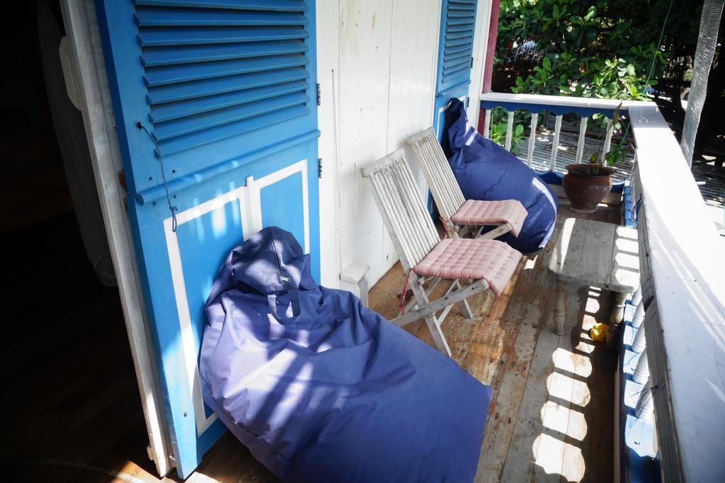 Le Petit Gili Hotel Джили Трауанган Екстериор снимка