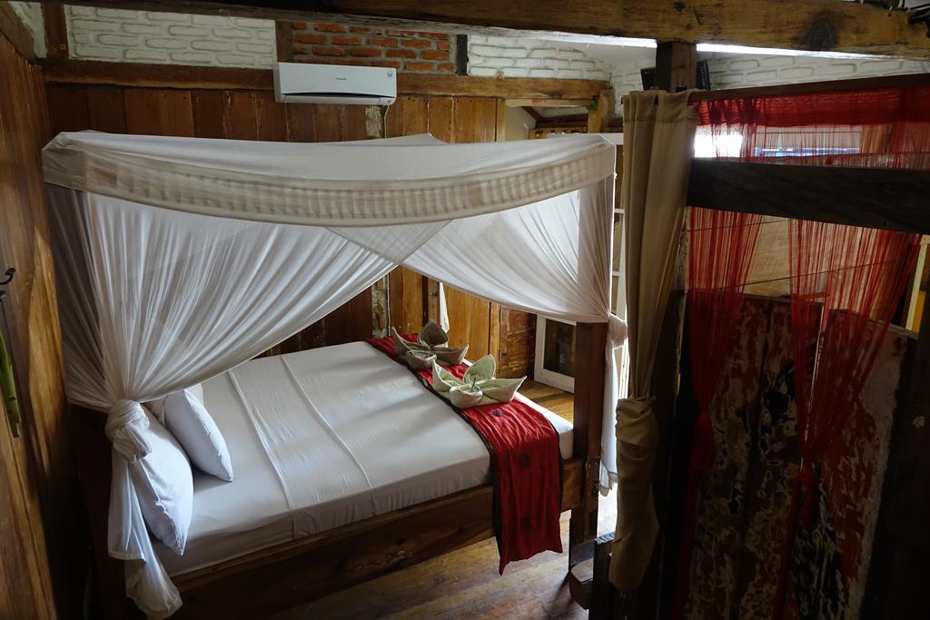 Le Petit Gili Hotel Джили Трауанган Екстериор снимка